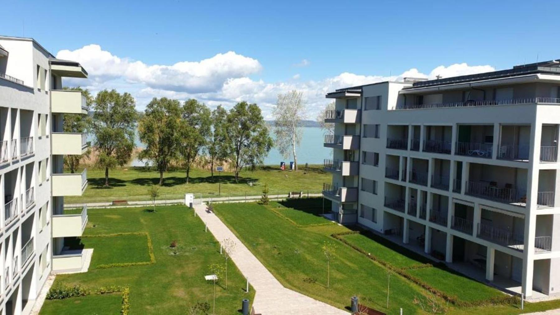 Green Apartman Balatonlelle Apartment Balatonlelle
